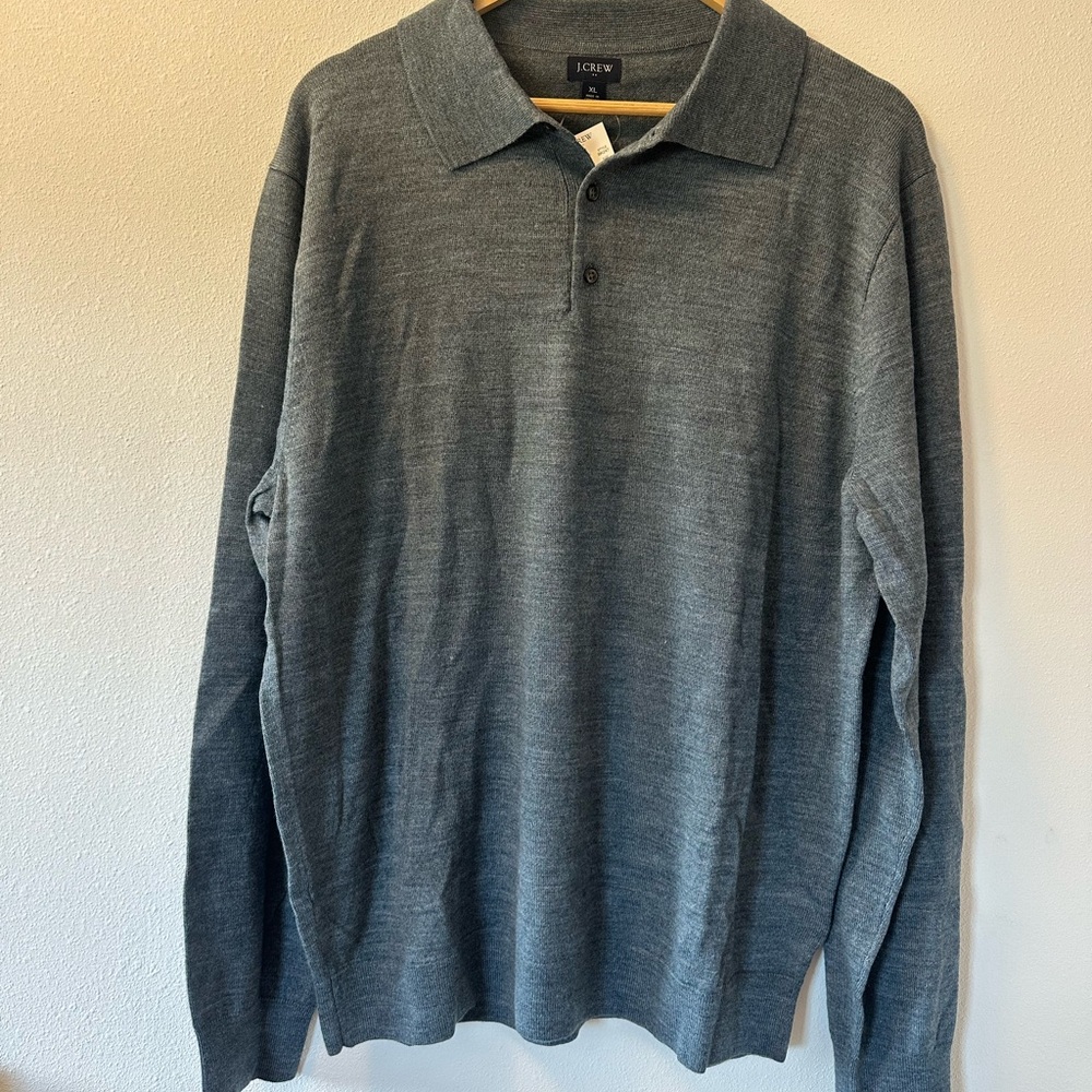 Gray Long Sleeve Polo Sweater size XL. NEW NWT